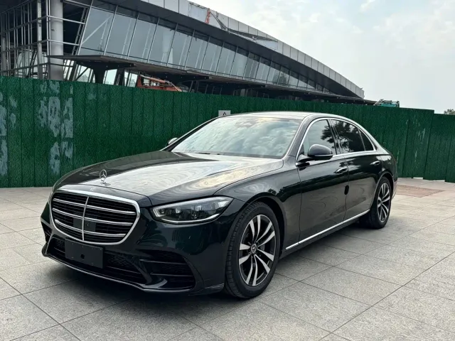 Фотография автомобиля — Mercedes-Benz S-Class