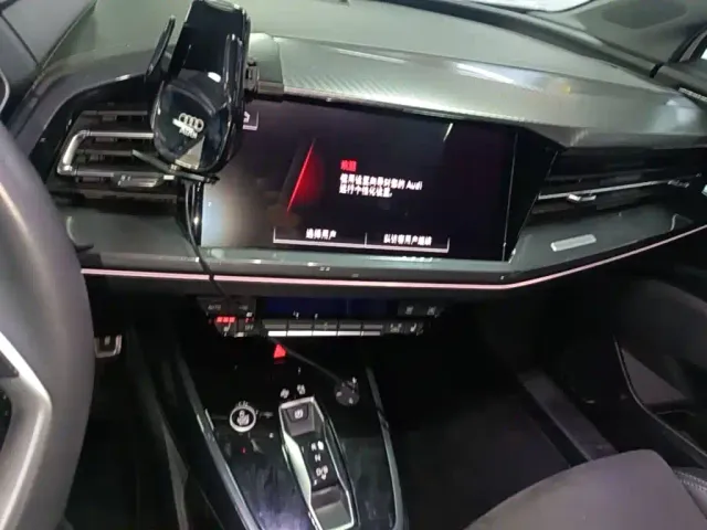 Audi Q4 e-tron — Фото автомобиля 12