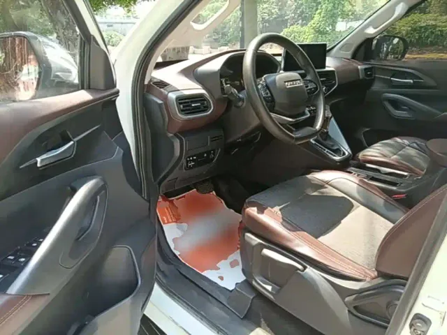 Changan Kaicheng F70 — Фото автомобиля 15