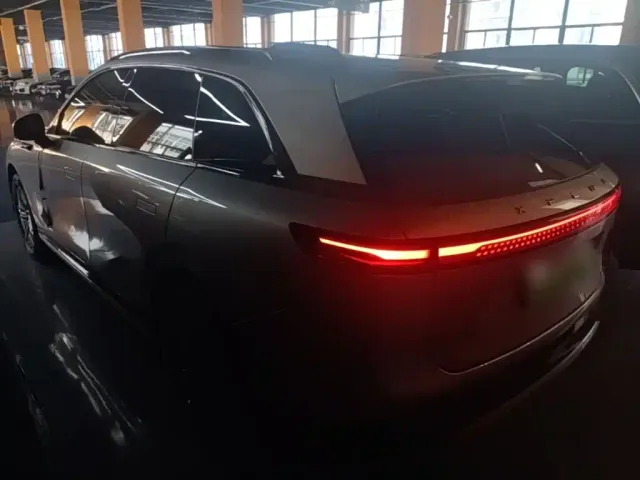 Xpeng G9 — Фото автомобиля 4