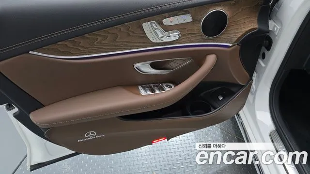 Mercedes-Benz E-Class W213 — Фото автомобиля 13