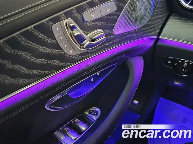 Mercedes-Benz CLS-Class — Фото автомобиля 13