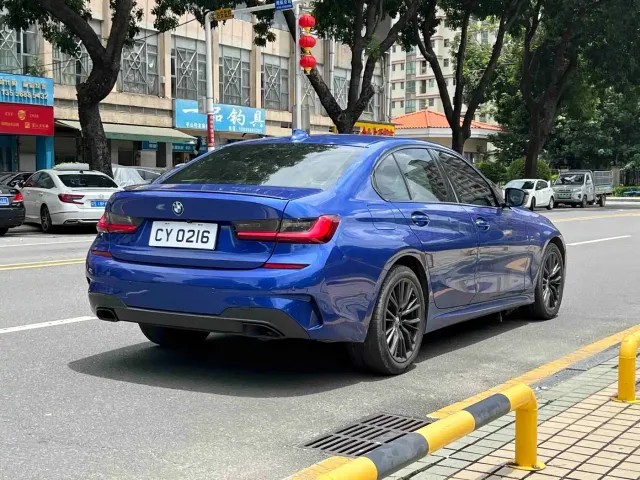 BMW 3 Series — Фото автомобиля 11