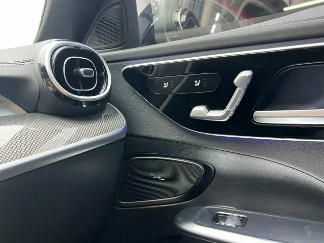 Mercedes-Benz C-Class — Фото автомобиля 16
