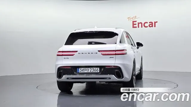 Genesis GV70 2.5T Бензин AWD — Фото автомобиля 4