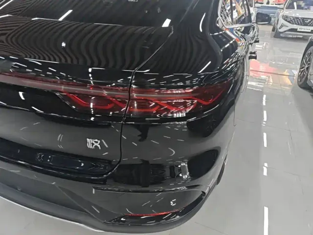 BYD Han — Фото автомобиля 7