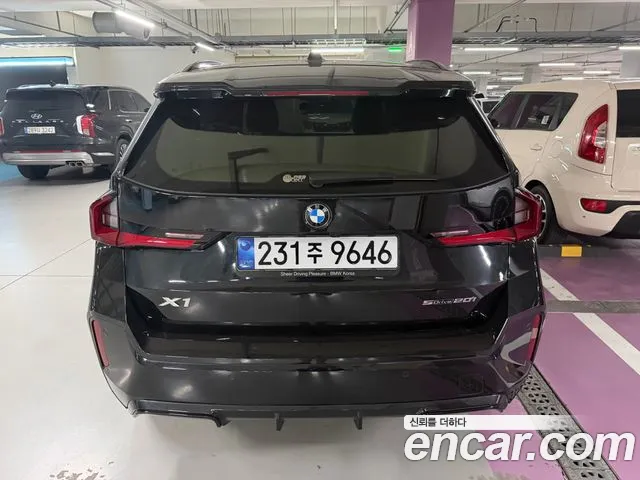 BMW X1 U11 — Фото автомобиля 4