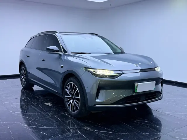 Leapmotor C11 — Фото автомобиля 3