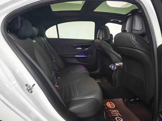 Mercedes-Benz C-Class — Фото автомобиля 9