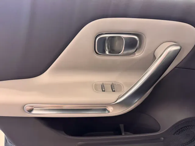 Leapmotor B01 — Фото автомобиля 9