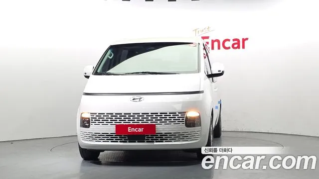 Hyundai Staria Staria Tourer 9 мест — Фото автомобиля 3