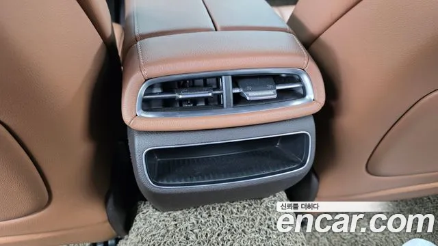 Genesis G80 Бензин 2.5 турбо AWD — Фото автомобиля 28