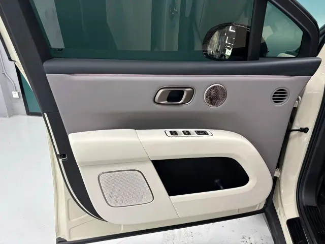 Li Auto i6 — Фото автомобиля 14