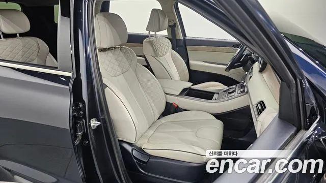 Hyundai Palisade Palisade Дизель 2.2 2WD — Фото автомобиля 12