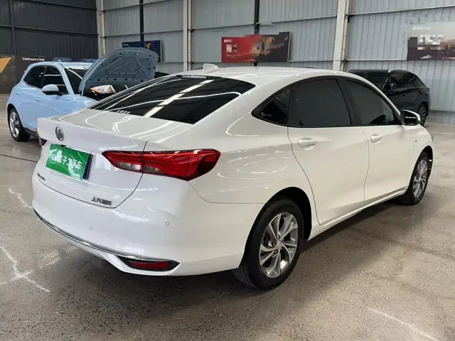 Buick Verano — Фото автомобиля 11