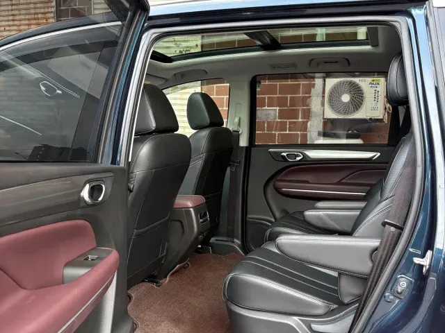 GAC Trumpchi M6 — Фото автомобиля 8