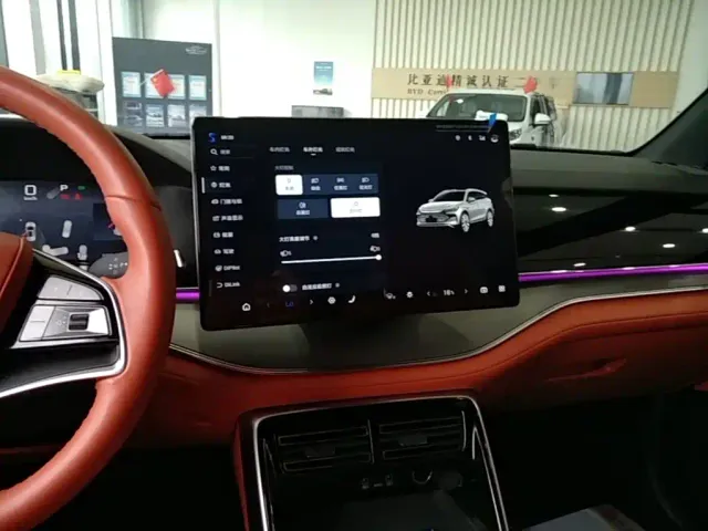 BYD Tang New Energy 2026 Smart Drive Edition DM-i 160KM Premium — Фото автомобиля 12