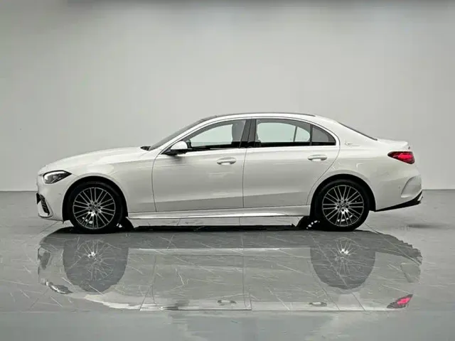 Mercedes-Benz C-Class — Фото автомобиля 8