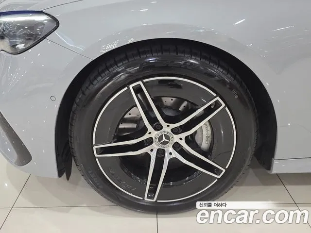 Mercedes-Benz E-Class W214 — Фото автомобиля 5
