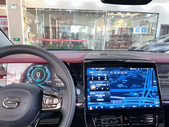 GAC Trumpchi E9 — Фото автомобиля 11
