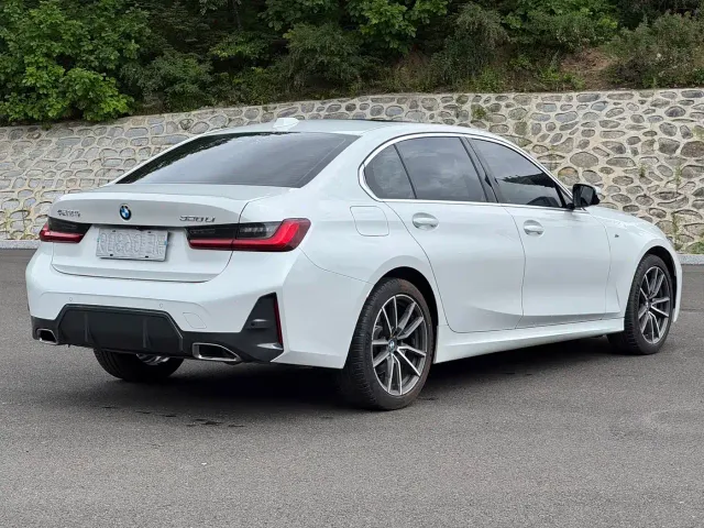 BMW 3 Series — Фото автомобиля 6