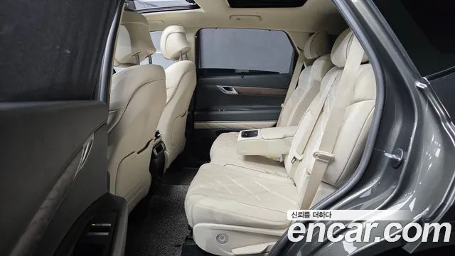 Genesis GV80 — Фото автомобиля 12