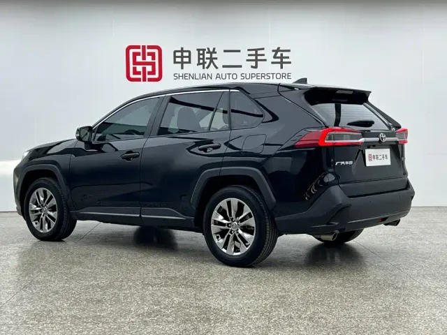 Toyota Wildlander — Фото автомобиля 2