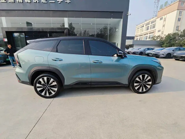 Geely Boyue L — Фото автомобиля 4