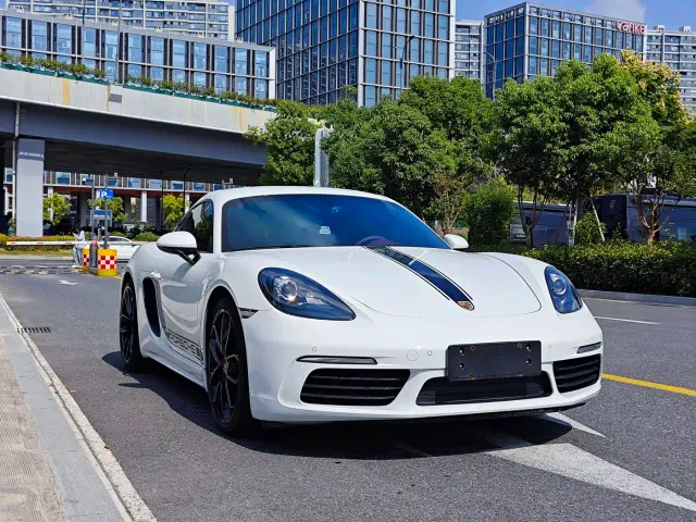 Porsche 718 — Фото автомобиля 3