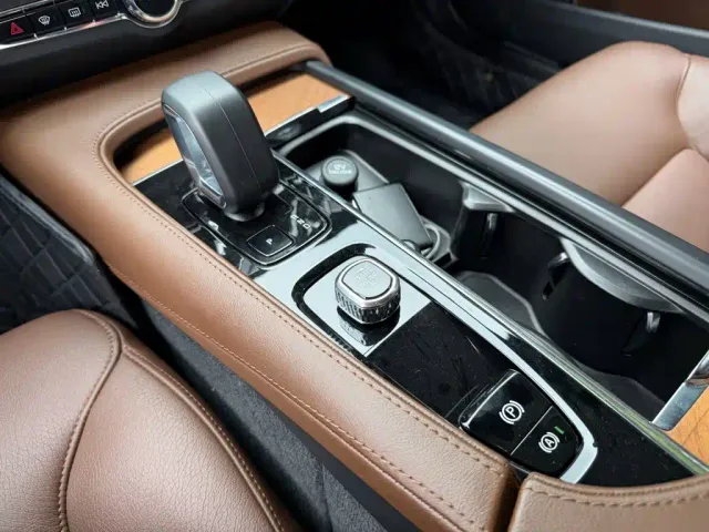 Volvo S90 — Фото автомобиля 9
