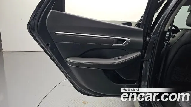 Hyundai Sonata — Фото автомобиля 14