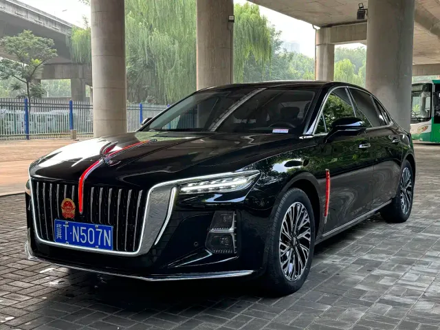 Фотография автомобиля — Hongqi H5