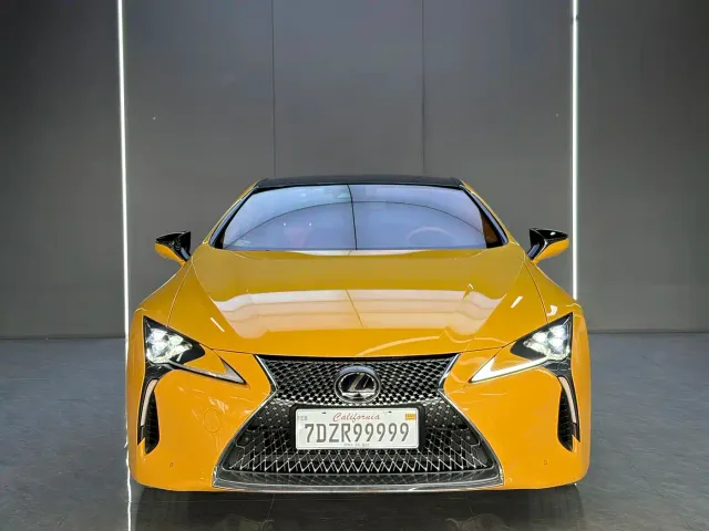 Lexus LC — Фото автомобиля 2