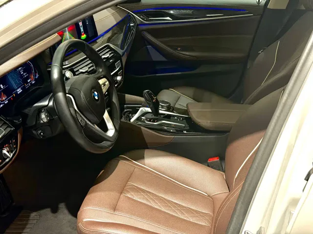 BMW 5 Series — Фото автомобиля 8
