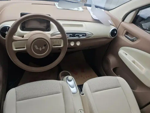 Wuling Hongguang Mini EV — Фото автомобиля 12
