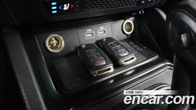 KG_Mobility_Ssangyong Rexton Новый Rexton Sport Khan Дизель 2.2 4WD — Фото автомобиля 30