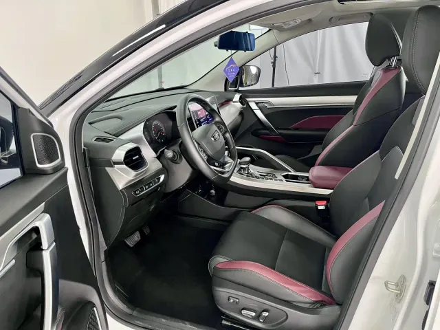Geely Binyue — Фото автомобиля 8
