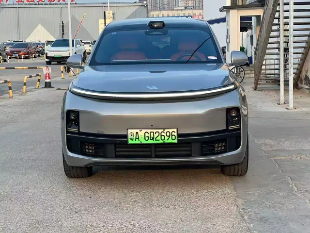Li Auto L9 — Фото автомобиля 2