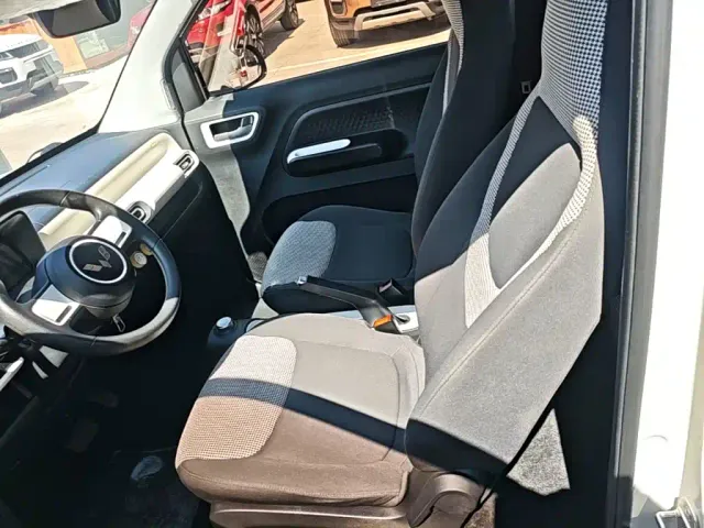 Wuling Hongguang Mini EV — Фото автомобиля 10