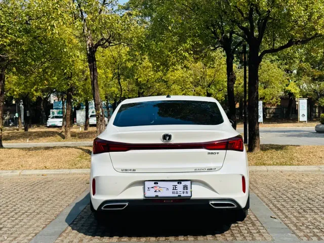 Changan Eado — Фото автомобиля 8