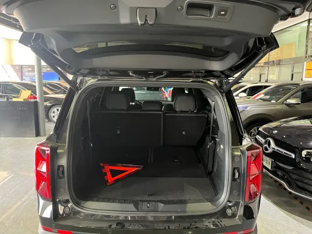 GAC Trumpchi GS8 — Фото автомобиля 8