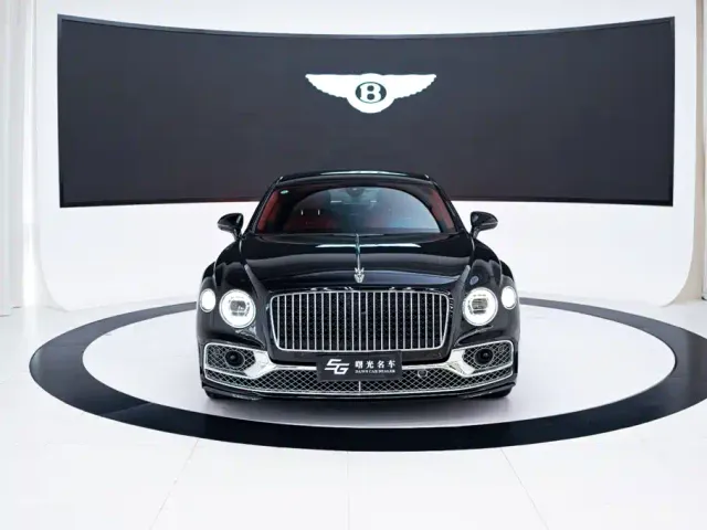 Bentley Flying Spur — Фото автомобиля 2