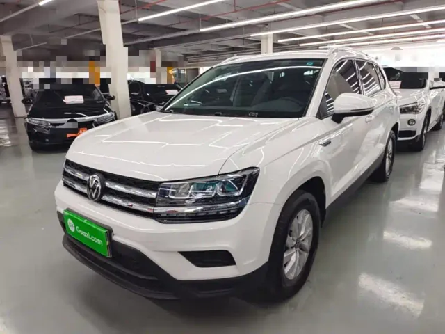 Фотография автомобиля — Volkswagen Tharu