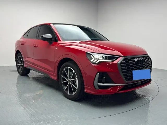 Audi Q3 Sportback — Фото автомобиля 3