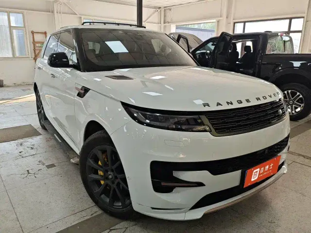 Land Rover Range Rover Sport — Фото автомобиля 2