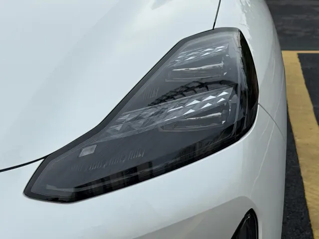 GAC Hyptec HT — Фото автомобиля 12