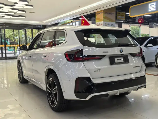 BMW X1 — Фото автомобиля 6