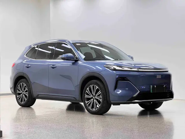 Geely Galaxy Starship 7 EM-i — Фото автомобиля 3
