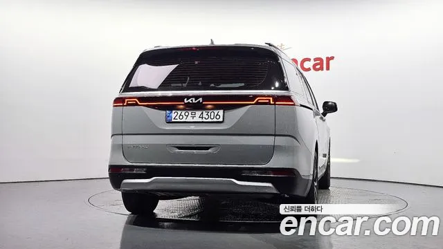 Kia Canival Carnival 4 поколение Бензин 9 мест Prestige — Фото автомобиля 4