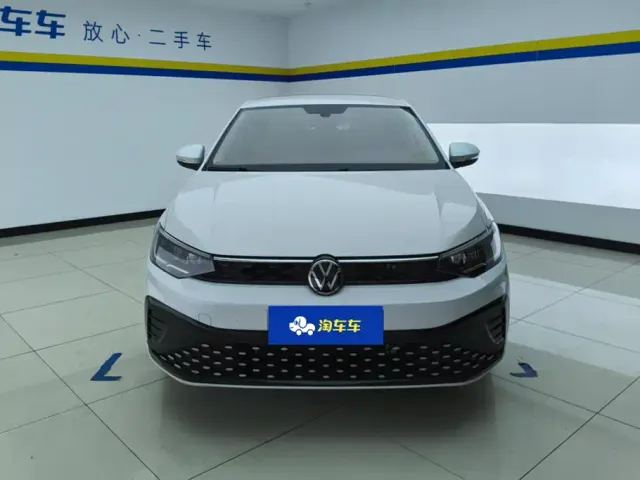 Volkswagen Lavida — Фото автомобиля 2
